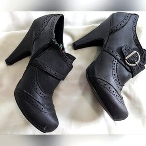 Shi by Journeys Women's Ankle Booties